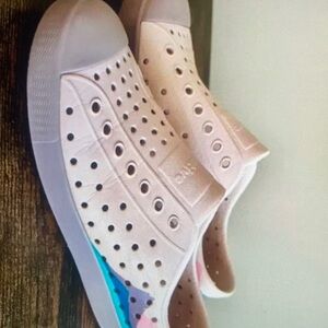 Natives Kids Jefferson shoes Dust Pink wildflower purple frontier mountain block